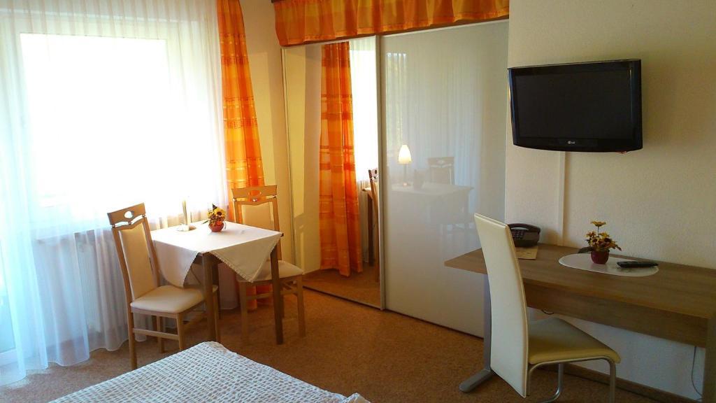 Gasthof Hotel Schwarzes Ross باد بيرنك ام كيش المظهر الخارجي الصورة