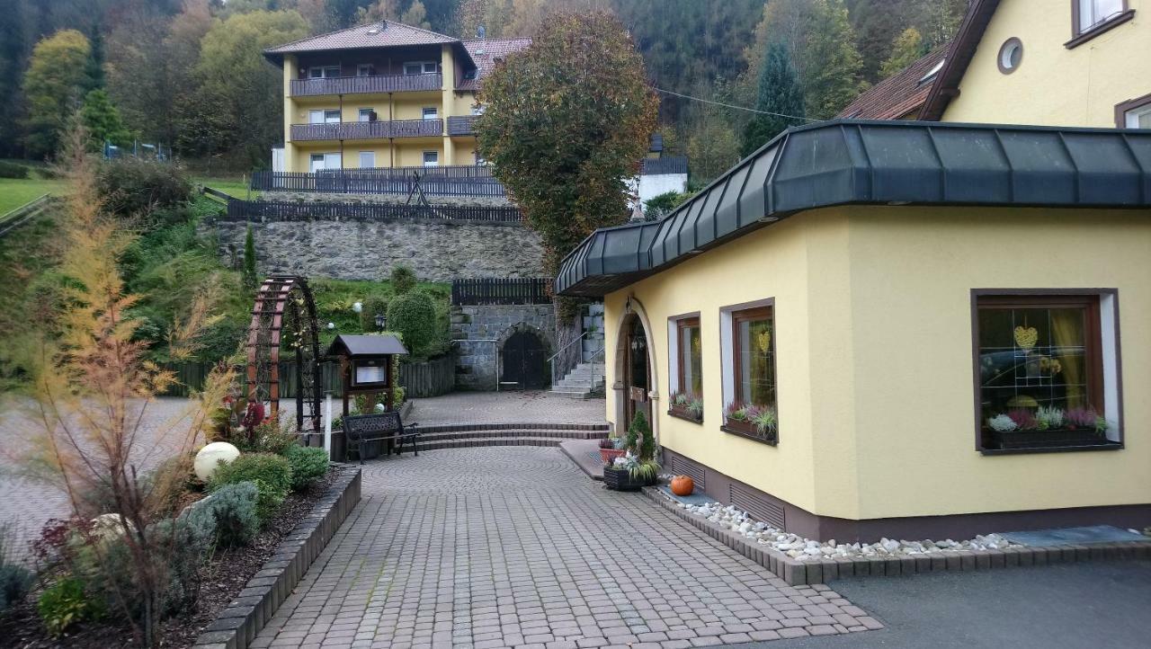 Gasthof Hotel Schwarzes Ross باد بيرنك ام كيش المظهر الخارجي الصورة
